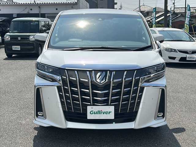 トヨタ アルファード S 愛知県 2019(平31)年 5.1万km ホワイトパールクリスタルシャイン /禁煙車/８人乗り//純正９インチナビ・フルセグTV//純正フリップダウンモニター//ビルトインETC//バックカメラ//前後ドライブレコーダー//両側パワスラ//LEDオートライト//セーフティセンス//プリクラッシュセーフティ//レーントレーシングアシスト//アダプティブハイビームシステム//オートマチックハイビーム//ロードサインアシスト//パーキングサポートブレーキ//レーダークルーズコントロール//先行車発進告知機能//ステアスイッチ//電動格納ミラーウインカー//ドアバイザー/フロアマット//新車保証書/取扱説明書//スペアキー