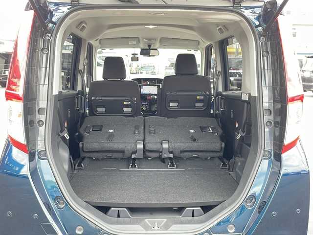 トヨタ ルーミー カスタムG 福井県 2019(令1)年 3.1万km レーザーブルークリスタルシャイン ・４WD/・禁煙車/・寒冷地仕様/・ワンオーナー/・純正SDナビ/BT/CD/DVD/SD/フルセグ/・両側電動スライドドア/・前席シートヒーター/・バックカメラ/・前後コーナーセンサー/・前後ドライブレコーダー/・誤発進抑制機能/・車線逸脱警報機能/・クルーズコントロール/・オートマチックハイビーム/・オートライト/・リアヒーター/・ワイパーデアイサー/・電格ミラー/・プッシュスタート/・シートバックテーブル/・スペアキー1本/・保証書