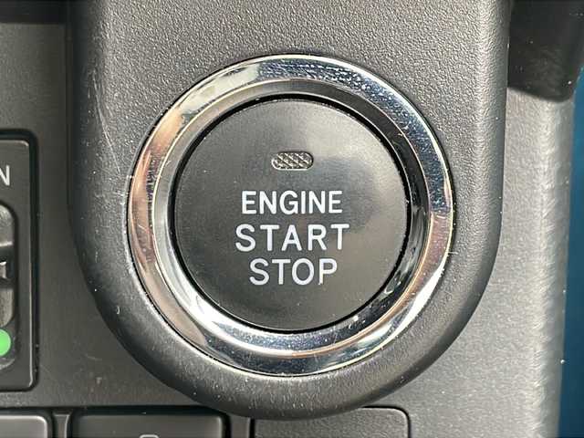 トヨタ ルーミー カスタムG 福井県 2019(令1)年 3.1万km レーザーブルークリスタルシャイン ・４WD/・禁煙車/・寒冷地仕様/・ワンオーナー/・純正SDナビ/BT/CD/DVD/SD/フルセグ/・両側電動スライドドア/・前席シートヒーター/・バックカメラ/・前後コーナーセンサー/・前後ドライブレコーダー/・誤発進抑制機能/・車線逸脱警報機能/・クルーズコントロール/・オートマチックハイビーム/・オートライト/・リアヒーター/・ワイパーデアイサー/・電格ミラー/・プッシュスタート/・シートバックテーブル/・スペアキー1本/・保証書