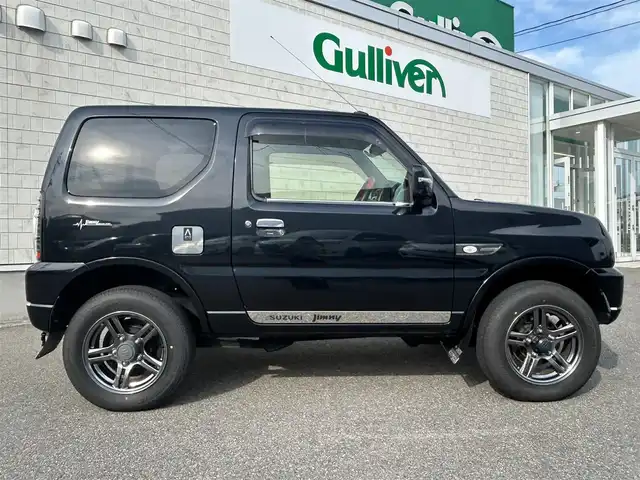 スズキ ジムニー ランドベンチャー 山形県 2017(平29)年 4.4万km ブルーイッシュブラックパール3 4WD/5速マニュアル/社外サス（純正有り）/社外マフラー（純正有り）/前後ドライブレコーダー/追加ブーストメーター/社外LEDテールランプ/レザーシート/リモコンキー/ヒートヒータ（D）/ETC/フォグランプ/純正16インチアルミホイール/アルミ付きスタッドレス有り/保証書、取扱説明書