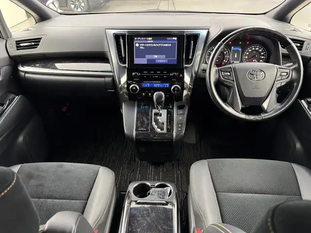 トヨタ ヴェルファイア Z ゴールデンアイズ 福岡県 2020(令2)年 7.1万km ホワイトパールクリスタルシャイン 純正１０．５型ＤＡ　/後席モニター　/両側電動スライドドア　/セーフティセンス　/ＰＫＳＢ　/バックカメラ　/レーダークルコン　/クリアランスソナー　/電動リアゲート　/ドラレコ　/ＥＴＣ　/純正１８インチＡＷ　/３眼ＬＥＤ