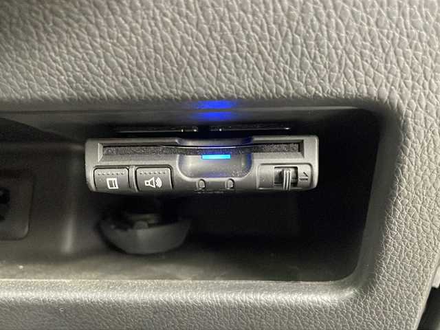 日産 デイズ ルークス ハイウェイスター Gターボ 埼玉県 2019(令1)年 1.9万km ホワイトパール 純正ナビ（MM318D-W）/（Ｂｌｕｅｔｏｏｔｈ・ＣＤ・ＤＶＤ・ＡＭ・ＦＭ）/前方ドライブレコーダー　/全方位カメラ/ＥＴＣ/両側パワースライドドア/クルーズコントロール/アラウンドビューモニター/ロールサンシェード/前後コーナーセンサー/レーンキープアシスト/横滑り防止装置/衝突軽減ブレーキ/LEDヘッドライト/オートハイビーム/純正アルミホイール/純正フロアマット/スマートキー