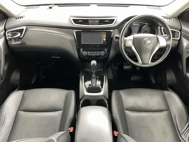 日産 エクストレイル 20X エマージェンシーブレーキ 福島県 2014(平26)年 7.5万km ブリリアントホワイトパール エマージェンシーブレーキ/・衝突被害軽減ブレーキシステム/・踏み間違い衝突防止アシスト/・車線逸脱警報/・インテリジェントパーキングアシスト/・進入禁止標識検知/・ふらつき警報/純正SDナビ/・型式：MP313D-W/・フルセグTV/Bluetooth/USB/AM・FM/CD/DVD/・バックカメラ/・ ETC/前席シートヒーター/プッシュスタート/・スマートキー/ハロゲンライト/・オートライト  /純正フロアマット/サイドバイザー