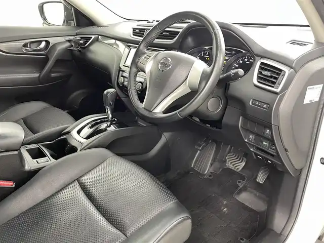 日産 エクストレイル 20X エマージェンシーブレーキ 福島県 2014(平26)年 7.5万km ブリリアントホワイトパール エマージェンシーブレーキ/・衝突被害軽減ブレーキシステム/・踏み間違い衝突防止アシスト/・車線逸脱警報/・インテリジェントパーキングアシスト/・進入禁止標識検知/・ふらつき警報/純正SDナビ/・型式：MP313D-W/・フルセグTV/Bluetooth/USB/AM・FM/CD/DVD/・バックカメラ/・ ETC/前席シートヒーター/プッシュスタート/・スマートキー/ハロゲンライト/・オートライト  /純正フロアマット/サイドバイザー