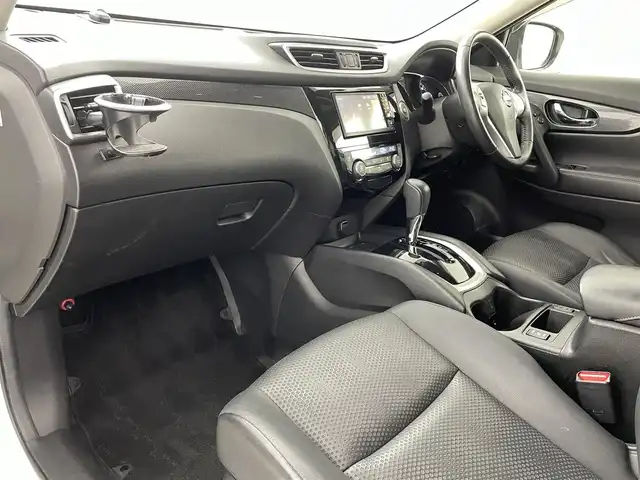日産 エクストレイル 20X エマージェンシーブレーキ 福島県 2014(平26)年 7.5万km ブリリアントホワイトパール エマージェンシーブレーキ/・衝突被害軽減ブレーキシステム/・踏み間違い衝突防止アシスト/・車線逸脱警報/・インテリジェントパーキングアシスト/・進入禁止標識検知/・ふらつき警報/純正SDナビ/・型式：MP313D-W/・フルセグTV/Bluetooth/USB/AM・FM/CD/DVD/・バックカメラ/・ ETC/前席シートヒーター/プッシュスタート/・スマートキー/ハロゲンライト/・オートライト  /純正フロアマット/サイドバイザー