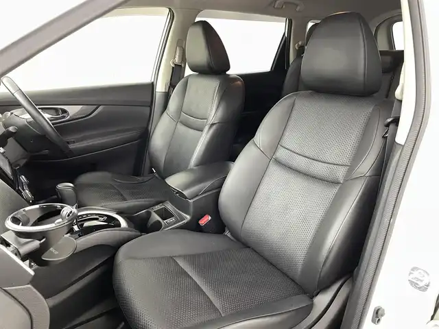 日産 エクストレイル 20X エマージェンシーブレーキ 福島県 2014(平26)年 7.5万km ブリリアントホワイトパール エマージェンシーブレーキ/・衝突被害軽減ブレーキシステム/・踏み間違い衝突防止アシスト/・車線逸脱警報/・インテリジェントパーキングアシスト/・進入禁止標識検知/・ふらつき警報/純正SDナビ/・型式：MP313D-W/・フルセグTV/Bluetooth/USB/AM・FM/CD/DVD/・バックカメラ/・ ETC/前席シートヒーター/プッシュスタート/・スマートキー/ハロゲンライト/・オートライト  /純正フロアマット/サイドバイザー