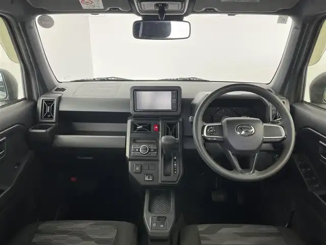 ダイハツ タフト X 愛知県 2021(令3)年 1.8万km フォレストカーキメタリック /禁煙車//純正ナビ【NMZK-W71D】//バックカメラ//フルセグTV・Bluetooth・CD・DVD//スカイフィールトップ(シェード付き)//スマートアシスト//衝突回避支援ブレーキ//衝突警報//ブレーキ制御付誤発進抑制(前方・後方)//車線逸脱抑制//車線逸脱警報//路側逸脱警報//ふらつき警報//先行車発進お知らせ//オートハイビーム//サイドビューランプ//コーナーセンサー//横滑り防止//トラクションコントロール//ヒルスタートアシスト//フルファブリックシート//フロントセパレートシート//プッシュスタート//キーフリーシステム//電子パーキングブレーキ//ブレーキホールド//フロアマット//ISOFIX//イモビライザー//セキュリティアラーム//寒冷地仕様//スペアキー1本//新車保証書・取扱説明書