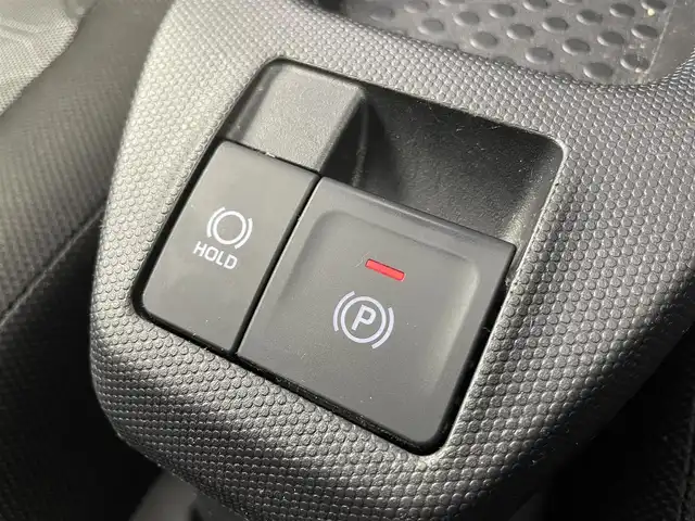 ダイハツ タフト X 愛知県 2021(令3)年 1.8万km フォレストカーキメタリック /禁煙車//純正ナビ【NMZK-W71D】//バックカメラ//フルセグTV・Bluetooth・CD・DVD//スカイフィールトップ(シェード付き)//スマートアシスト//衝突回避支援ブレーキ//衝突警報//ブレーキ制御付誤発進抑制(前方・後方)//車線逸脱抑制//車線逸脱警報//路側逸脱警報//ふらつき警報//先行車発進お知らせ//オートハイビーム//サイドビューランプ//コーナーセンサー//横滑り防止//トラクションコントロール//ヒルスタートアシスト//フルファブリックシート//フロントセパレートシート//プッシュスタート//キーフリーシステム//電子パーキングブレーキ//ブレーキホールド//フロアマット//ISOFIX//イモビライザー//セキュリティアラーム//寒冷地仕様//スペアキー1本//新車保証書・取扱説明書