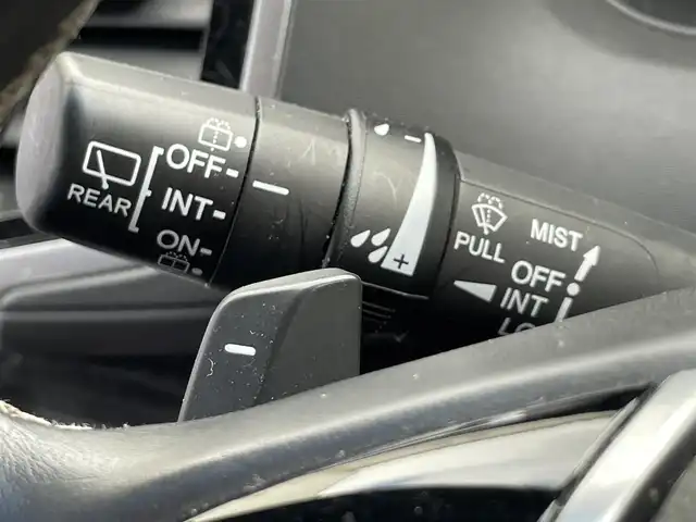 ホンダ オデッセイ アブソルート 埼玉県 2014(平26)年 9.9万km ホワイトオーキッドパール 純正エアロ/ハーフレザーシート/エマージェンシーストップシグナル/シティブレーキアクティブシステム/誤発進抑制機能/クルーズコントロール/社外メモリーナビ/【AVIC-RZ712】/DTV/DVD/BT/USB/SD/AUX/HDMI/iPod/社外フリップダウンモニター/【TVM-FW1000】/両側パワースライドドア/バックカメラ/社外17インチAW/社外車高調/アイドリングストップ/パドルシフト/LEDアウターウェルカムライト/社外ドライブレコーダー前後/【VREC-DH301D】/ドアバイザー/LEDヘッドライト/フォグライト/ビルトインETC/プッシュスタート/スマートキー