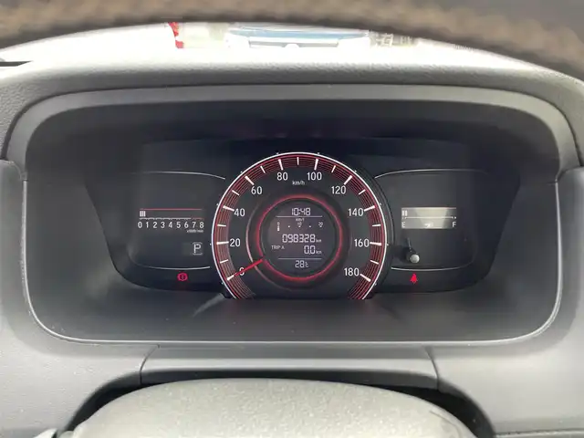 ホンダ オデッセイ アブソルート 埼玉県 2014(平26)年 9.9万km ホワイトオーキッドパール 純正エアロ/ハーフレザーシート/エマージェンシーストップシグナル/シティブレーキアクティブシステム/誤発進抑制機能/クルーズコントロール/社外メモリーナビ/【AVIC-RZ712】/DTV/DVD/BT/USB/SD/AUX/HDMI/iPod/社外フリップダウンモニター/【TVM-FW1000】/両側パワースライドドア/バックカメラ/社外17インチAW/社外車高調/アイドリングストップ/パドルシフト/LEDアウターウェルカムライト/社外ドライブレコーダー前後/【VREC-DH301D】/ドアバイザー/LEDヘッドライト/フォグライト/ビルトインETC/プッシュスタート/スマートキー
