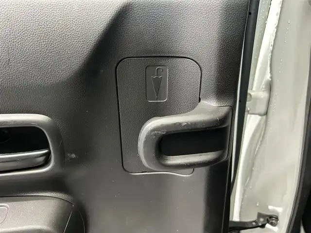 スズキ ワゴンＲ HYBRID FX 鹿児島県 2022(令4)年 1.2万km ピュアホワイトP 禁煙車/スズキセーフティサポート/　・衝突被害軽減ブレーキ/　・誤発進抑制機能/　・車線逸脱抑制機能/　・標識認識機能/　・先行車・信号検知機能/運転席シートヒーター/オーディオ/フロアマット/プッシュスタート/アイドリングストップ/スマートキー