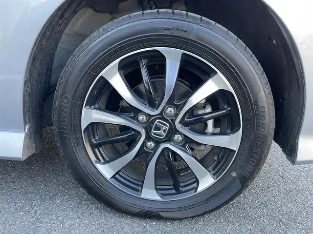 ホンダ Ｎ ＢＯＸ G L ホンダセンシング 岡山県 2019(令1)年 5.5万km ルナシルバーM 社外メモリナビ　AVIC-RZ402/Bluetooth、CD、DVD、AM、FM、AUX/バックカメラ/ETC/前席シートヒーター/片側パワースライドドア/USB充電ポート/オートライト/レーダークルーズコントロール/ホンダセンシング/ロールサンシェード/スマートキー/プッシュスタート