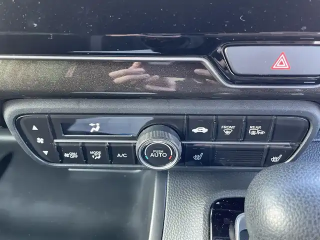 ホンダ Ｎ ＢＯＸ G L ホンダセンシング 岡山県 2019(令1)年 5.5万km ルナシルバーM 社外メモリナビ　AVIC-RZ402/Bluetooth、CD、DVD、AM、FM、AUX/バックカメラ/ETC/前席シートヒーター/片側パワースライドドア/USB充電ポート/オートライト/レーダークルーズコントロール/ホンダセンシング/ロールサンシェード/スマートキー/プッシュスタート