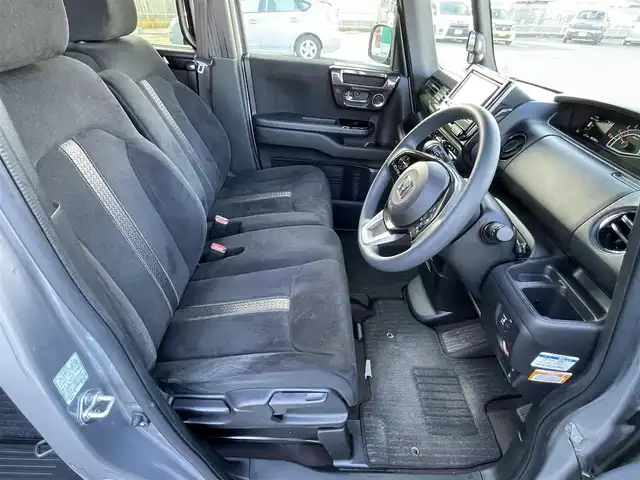 ホンダ Ｎ ＢＯＸ G L ホンダセンシング 岡山県 2019(令1)年 5.5万km ルナシルバーM 社外メモリナビ　AVIC-RZ402/Bluetooth、CD、DVD、AM、FM、AUX/バックカメラ/ETC/前席シートヒーター/片側パワースライドドア/USB充電ポート/オートライト/レーダークルーズコントロール/ホンダセンシング/ロールサンシェード/スマートキー/プッシュスタート