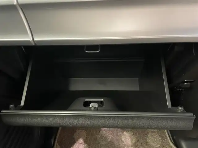 スズキ スペーシア ギア マイスタイル 鹿児島県 2023(令5)年 2.7万km オフブルーメタリック/ホワイト2トーン 純正ナビ/(フルセグTV/Bluetooth/DVD/CD)/全方位モニター/ヘッドアップディスプレイ/スズキセーフティサポート/　・デュアルカメラブレーキサポート/　・誤発進抑制機能/　・車線逸脱抑制機能/　・ふらつき警報機能/　・先行車発進お知らせ機能/　・アダプティブクルーズコントロール/　・標識認識機能/　・ハイビームアシスト/前席シートヒーター/両側パワースライドドア/ロールサンシェード/前後ドライブレコーダー/ETC/純正ドアバイザー/LEDヘッドライト/フォグランプ