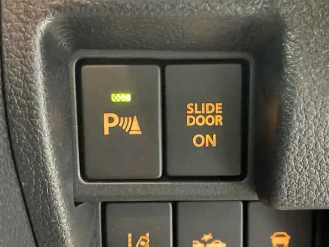 スズキ スペーシア ギア マイスタイル 鹿児島県 2023(令5)年 2.7万km オフブルーメタリック/ホワイト2トーン 純正ナビ/(フルセグTV/Bluetooth/DVD/CD)/全方位モニター/ヘッドアップディスプレイ/スズキセーフティサポート/　・デュアルカメラブレーキサポート/　・誤発進抑制機能/　・車線逸脱抑制機能/　・ふらつき警報機能/　・先行車発進お知らせ機能/　・アダプティブクルーズコントロール/　・標識認識機能/　・ハイビームアシスト/前席シートヒーター/両側パワースライドドア/ロールサンシェード/前後ドライブレコーダー/ETC/純正ドアバイザー/LEDヘッドライト/フォグランプ