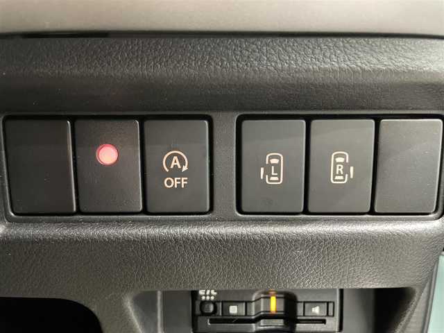 スズキ スペーシア ギア マイスタイル 鹿児島県 2023(令5)年 2.7万km オフブルーメタリック/ホワイト2トーン 純正ナビ/(フルセグTV/Bluetooth/DVD/CD)/全方位モニター/ヘッドアップディスプレイ/スズキセーフティサポート/　・デュアルカメラブレーキサポート/　・誤発進抑制機能/　・車線逸脱抑制機能/　・ふらつき警報機能/　・先行車発進お知らせ機能/　・アダプティブクルーズコントロール/　・標識認識機能/　・ハイビームアシスト/前席シートヒーター/両側パワースライドドア/ロールサンシェード/前後ドライブレコーダー/ETC/純正ドアバイザー/LEDヘッドライト/フォグランプ