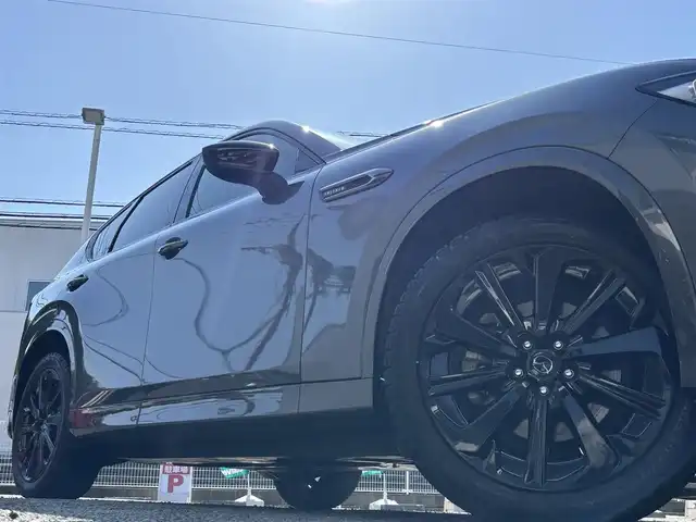 マツダ ＣＸ－６０ XD HV エクスクルーシブスポーツ 熊本県 2022(令4)年 3.2万km マシーングレープレミアムM ワンオーナー/BOSEプレミアムサウンド/ナビ機能付き純正ディスプレイオーディオ/【フルセグTV/Bluetooth/USB]/全周囲モニター/バックカメラ/ヘットアップディスプレイ/衝突軽減システム/レーダークルーズコントロール/レーンキープアシスト/ダウンヒルアシストコントロール/コーナーセンサー/レザーシート/前席パワーシート/前席シートヒーター/前席エアシート/電動リアゲート/純正20インチアルミホイール/オートLEDライト/オートマチックハイビーム/ビルトインETC/ドライブレコーダー/AC100V充電/横滑り防止装置/盗難防止装置/3列シート/純正フロアマット/ダブル＋サイドエアバック/プッシュスタート/スマートキー/スペアキー/取扱説明書/保証書