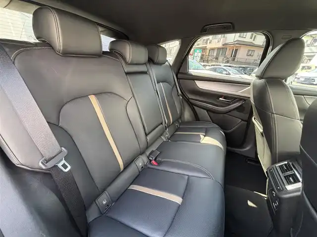マツダ ＣＸ－６０ XD HV エクスクルーシブスポーツ 熊本県 2022(令4)年 3.2万km マシーングレープレミアムM ワンオーナー/BOSEプレミアムサウンド/ナビ機能付き純正ディスプレイオーディオ/【フルセグTV/Bluetooth/USB]/全周囲モニター/バックカメラ/ヘットアップディスプレイ/衝突軽減システム/レーダークルーズコントロール/レーンキープアシスト/ダウンヒルアシストコントロール/コーナーセンサー/レザーシート/前席パワーシート/前席シートヒーター/前席エアシート/電動リアゲート/純正20インチアルミホイール/オートLEDライト/オートマチックハイビーム/ビルトインETC/ドライブレコーダー/AC100V充電/横滑り防止装置/盗難防止装置/3列シート/純正フロアマット/ダブル＋サイドエアバック/プッシュスタート/スマートキー/スペアキー/取扱説明書/保証書