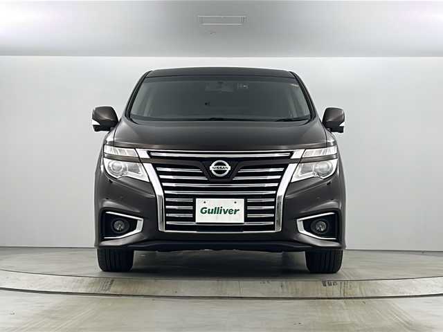 日産 エルグランド 250ハイウェイスター プレミアム 愛知県 2016(平28)年 13.2万km インペリアルアンバーP 純正８型ナビ/（CD/DVD/USB/フルセグTV）/フリップダウンモニター/クルーズコントロール/ETC/前後ドライブレコーダー/パワーシート/シートヒーター/オットマン/両側パワースライドドア/電動リアゲート/スマートキー/プッシュスタート/LEDヘッドライト/フロントフォグライト/ドアバイザー/純正アルミホイール/AC１００V電源