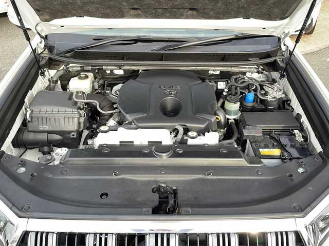 トヨタ ランドクルーザー プラド TX Lパッケージ 佐賀県 2022(令4)年 2.6万km ホワイトパールクリスタルシャイン 純正ナビ/Bluetooth/USB/フルセグTV/全方位カメラ/モデリスタエアロ/前方ドライブレコーダー/トヨタセーフティセンス/・追従機能付きクルーズコントロール/・レーンキープアシスト/・衝突軽減システム/・ロードサインアシスト/・クリアランスソナー/サンルーフ/LEDオートライト/オートエアコン/前席シートヒーター/シートエアコン/パワーシート/ETC/保証書/取扱説明書/点検記録簿