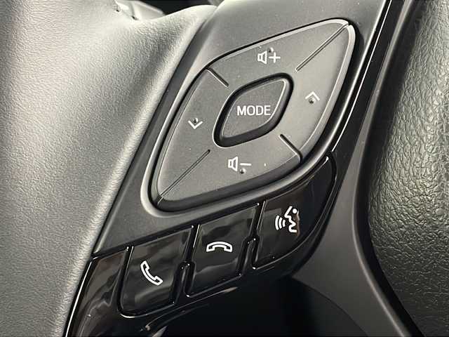 トヨタ Ｃ－ＨＲ G モード ネロ セーフティプラス 三重県 2020(令2)年 2.9万km ブラック/ホワイトパールクリスタルシャイン 2トーン 禁煙車/純正ナビ（Bluetooth・USB・AppleCarPlay・AndroidAuto）/アラウンドビューモニター/ブラインドスポットモニター/前席シートヒーター/電子パーキング/トヨタセーフティセンス/・プリクラッシュセーフティ/・オートマチックハイビーム/・レーントレーシングアシスト/・レーダークルーズコントロール/・ロードサインアシスト/ビルトインETC/前後ドライブレコーダー（TZ-D205W）