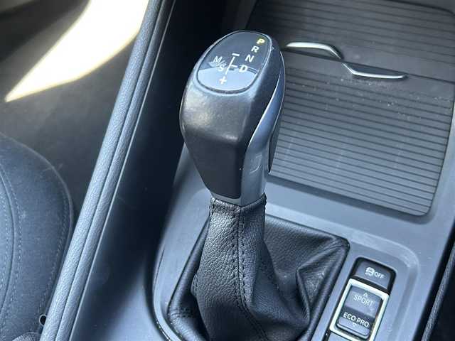 ＢＭＷ Ｘ１ xDrive 20i Xライン 茨城県 2016(平28)年 11.6万km パール ワンオーナー/純正HDDナビ/（AM・FM/CD/DVD/Bluetooth）/バックカメラ/ETC/クルーズコントロール/ブラインドスポットモニター/前席パワーシート/前席シートヒーター/D席メモリーシート/LEDヘッドライト/純正17inAW/社外フロアマット/スマートキー/アイドリングストップ/ステアリングスイッチ/ルーフレール/保証書/取扱説明書/スペアキー1本