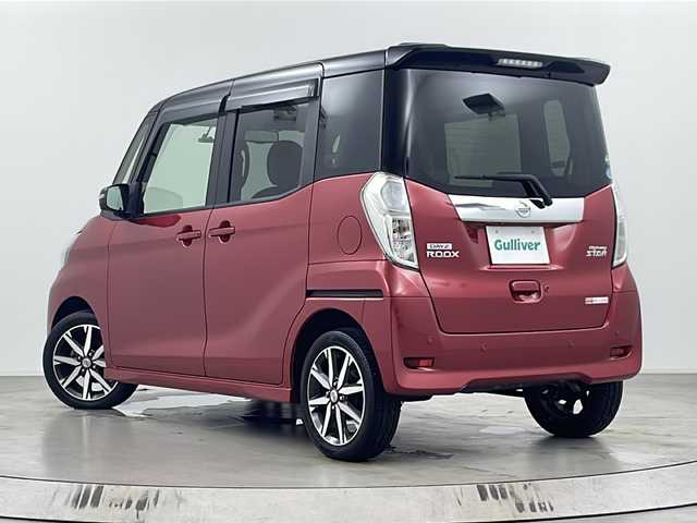 日産 デイズ ルークス HWS X Vセレクション 埼玉県 2018(平30)年 4.4万km スパークリングレッド/ブラック 純正ＳＤナビ　/全方位カメラ　/前方ドライブレコーダー　/両側パワースライドドア　/ＥＴＣ　/エマージェンシーブレーキ　/レーンキープアシスト　/前後コーナーセンサー　/ＬＥＤヘッドライト　/純正１５ンチアルミホイール/純正フロアマット/フォグランプ/ドアバイザー/ロールサンシェード