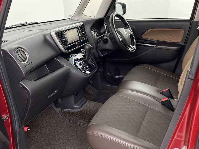 日産 デイズ ルークス HWS X Vセレクション 埼玉県 2018(平30)年 4.4万km スパークリングレッド/ブラック 純正ＳＤナビ　/全方位カメラ　/前方ドライブレコーダー　/両側パワースライドドア　/ＥＴＣ　/エマージェンシーブレーキ　/レーンキープアシスト　/前後コーナーセンサー　/ＬＥＤヘッドライト　/純正１５ンチアルミホイール/純正フロアマット/フォグランプ/ドアバイザー/ロールサンシェード