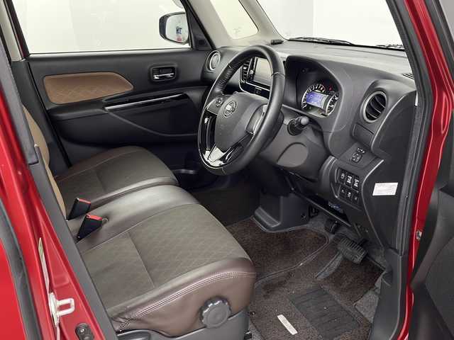 日産 デイズ ルークス HWS X Vセレクション 埼玉県 2018(平30)年 4.4万km スパークリングレッド/ブラック 純正ＳＤナビ　/全方位カメラ　/前方ドライブレコーダー　/両側パワースライドドア　/ＥＴＣ　/エマージェンシーブレーキ　/レーンキープアシスト　/前後コーナーセンサー　/ＬＥＤヘッドライト　/純正１５ンチアルミホイール/純正フロアマット/フォグランプ/ドアバイザー/ロールサンシェード