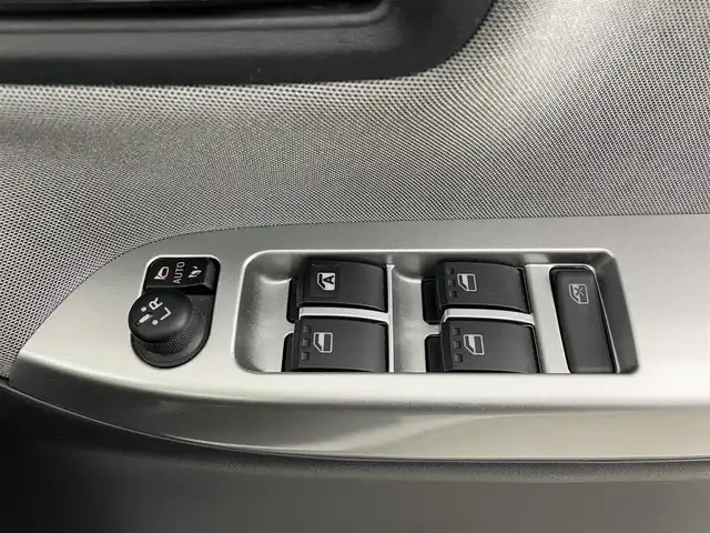 ダイハツ キャスト アクティバ G SAⅡ 大分県 2016(平28)年 6.9万km パールホワイトⅢ 社外ナビ/TV/Bluetooth/バックカメラ/LED/プッシュスタート/純正フロアマット/ETC/ドアバイザー