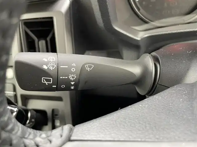 ダイハツ タフト G ダーククロムベンチャー 静岡県 2023(令5)年 1.8万km ブラックマイカメタリック /ワンオーナー//ディスプレイオーディオ/地デジTV//Bluetooth//バック/全周囲カメラ//スマートアシストIII//LEDヘッドライト//フロントシートヒーター//純正15インチAW//ガラスルーフ//スマートキー//スペアキー//ETC//保証書//取説