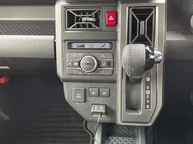 ダイハツ タフト G ダーククロムベンチャー 静岡県 2023(令5)年 1.8万km ブラックマイカメタリック /ワンオーナー//ディスプレイオーディオ/地デジTV//Bluetooth//バック/全周囲カメラ//スマートアシストIII//LEDヘッドライト//フロントシートヒーター//純正15インチAW//ガラスルーフ//スマートキー//スペアキー//ETC//保証書//取説