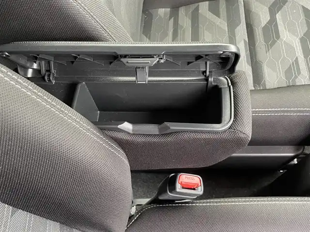 ダイハツ タフト G ダーククロムベンチャー 静岡県 2023(令5)年 1.8万km ブラックマイカメタリック /ワンオーナー//ディスプレイオーディオ/地デジTV//Bluetooth//バック/全周囲カメラ//スマートアシストIII//LEDヘッドライト//フロントシートヒーター//純正15インチAW//ガラスルーフ//スマートキー//スペアキー//ETC//保証書//取説