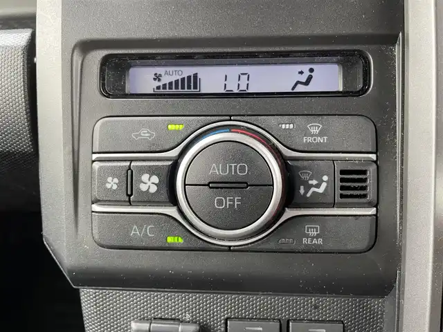 ダイハツ タフト G ダーククロムベンチャー 静岡県 2023(令5)年 1.8万km ブラックマイカメタリック /ワンオーナー//ディスプレイオーディオ/地デジTV//Bluetooth//バック/全周囲カメラ//スマートアシストIII//LEDヘッドライト//フロントシートヒーター//純正15インチAW//ガラスルーフ//スマートキー//スペアキー//ETC//保証書//取説