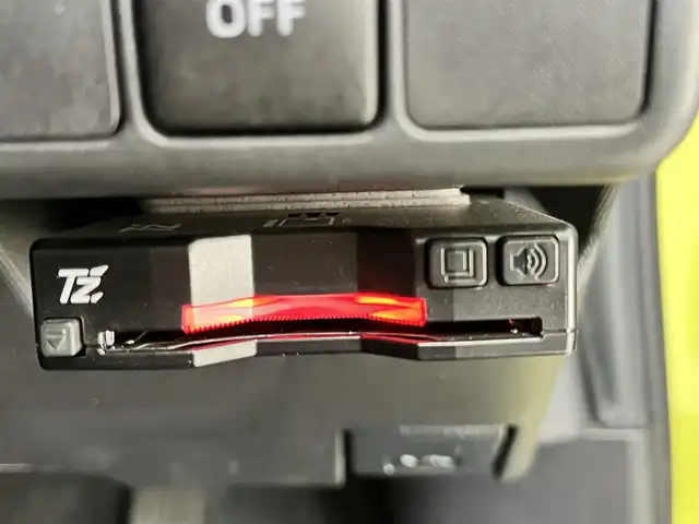 トヨタ アクア S 滋賀県 2015(平27)年 5.5万km フレッシュグリーンマイカメタリック 純正9インチナビ/【Bluetooth/CD/DVD/フルセグTV】/バックカメラ/オートライト/ETC/純正フロアマット/プッシュスタート/スマートキー