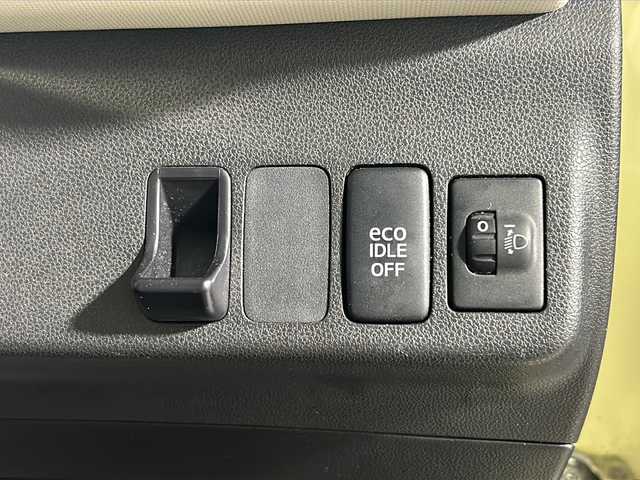 ダイハツ ミラ ココア プラスX スペシャルコーデ 沖縄県 2014(平26)年 8.3万km コットンアイボリー 県外仕入　/禁煙車　/社外ナビ（ＢＴ，フルセグ，ＣＤ／ＤＶＤ，ラジオ）　/バックカメラ　/ルーフレール　/フォグランプ/ＥＴＣ　/純正フロアマット　/ドアバイザー　/ベンチシート/スマートキー