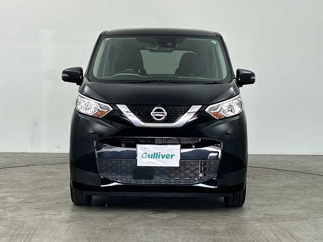 日産 デイズ X 三重県 2020(令2)年 3.3万km ブラック /禁煙車//純正メモリーナビ//アラウンドビューモニター//オートAC//ステアリングスイッチ//アイドリングストップ//ベンチシート//エマージェンシーブレーキ//衝突軽減ブレーキ//レーンキープアシスト//オートハイビーム//前後コーナーセンサー//サイドカーテンエアバッグ//スマートキー//プッシュスタート