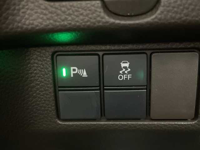 ホンダ Ｎ ＢＯＸ L コーディネートスタイル 茨城県 2022(令4)年 1.9万km プレミアムアイボリーパールⅡ ホンダ純正ナビ　両側電動スライドドア　クルコン　衝突被害軽減システム　コーナーセンサー　ドラレコ　レーンキープアシスト　シートヒーター　車線逸脱警報　オートライト　ＬＥＤライト　ステアリングスイッチ