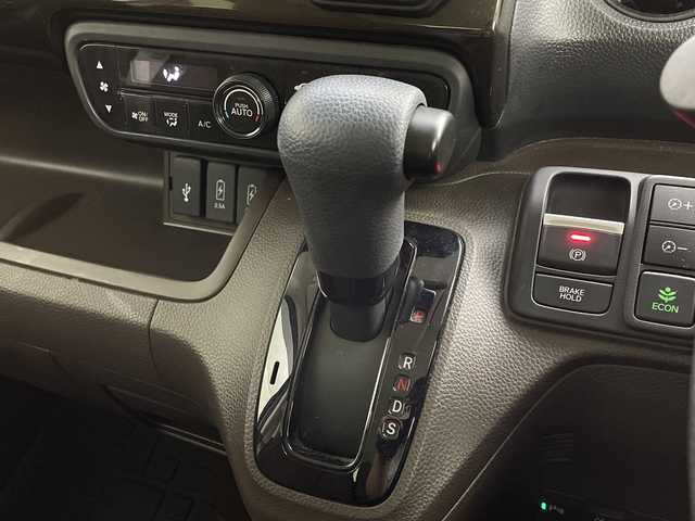 ホンダ Ｎ ＢＯＸ L コーディネートスタイル 茨城県 2022(令4)年 1.9万km プレミアムアイボリーパールⅡ ホンダ純正ナビ　両側電動スライドドア　クルコン　衝突被害軽減システム　コーナーセンサー　ドラレコ　レーンキープアシスト　シートヒーター　車線逸脱警報　オートライト　ＬＥＤライト　ステアリングスイッチ