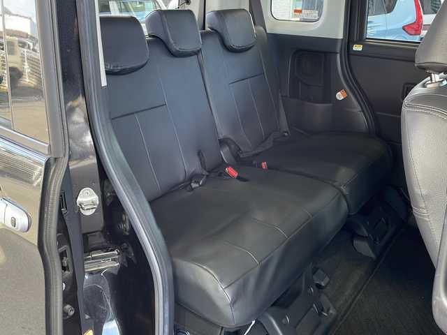 トヨタ ルーミー カスタムG S 愛媛県 2017(平29)年 5.3万km ブラックマイカメタリック 純正ナビ/・フルセグ/Bluetooth/DVD/バックカメラ/ETC/両側パワースライドドア/モデリスタエアロ/衝突被害軽減システム/クルーズコントロール/純正アルミホイール/コーナーセンサー/オートライト/アイドリングストップ/スマートキー/プッシュスタート