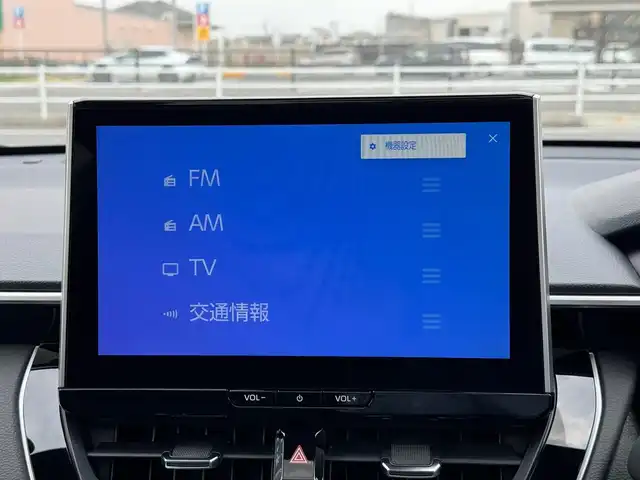 トヨタ カローラ クロス ハイブリッド Z 滋賀県 2025(令7)年 0.1万km未満 アティチュードブラックマイカ ワンオーナー/10.5インチディスプレイオーディオ/　（コネクティッドナビ 対応）plus/　フルセグ Bluetooth AM FM/パノラミックビューモニター/パノラマルーフ/トヨタチームメイト/アドバンスドパーク/アドバンスドドライブ/ブラインドスポットモニター/スペヤタイヤ/置くだけ充電/イルミネーテッドエントリーシステム/ETC2.0/Toyota Safety Sense/プリクラッシュッセーフティー/レーントレーシングアシスト/レーンディパーチャーアシスト/レーダークルーズコントロール/オートマチックハイビーム/ロードサインアシスト/ドライバー異常時対応システム/プロアクティブドライビングアシスト/発進遅れ告知機能/ブラインドスポットモニター/純正ドライブレコーダー/純正18インチアルミ/スマートキー×2/プッシュスタート/