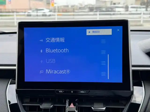トヨタ カローラ クロス ハイブリッド Z 滋賀県 2025(令7)年 0.1万km未満 アティチュードブラックマイカ ワンオーナー/10.5インチディスプレイオーディオ/　（コネクティッドナビ 対応）plus/　フルセグ Bluetooth AM FM/パノラミックビューモニター/パノラマルーフ/トヨタチームメイト/アドバンスドパーク/アドバンスドドライブ/ブラインドスポットモニター/スペヤタイヤ/置くだけ充電/イルミネーテッドエントリーシステム/ETC2.0/Toyota Safety Sense/プリクラッシュッセーフティー/レーントレーシングアシスト/レーンディパーチャーアシスト/レーダークルーズコントロール/オートマチックハイビーム/ロードサインアシスト/ドライバー異常時対応システム/プロアクティブドライビングアシスト/発進遅れ告知機能/ブラインドスポットモニター/純正ドライブレコーダー/純正18インチアルミ/スマートキー×2/プッシュスタート/
