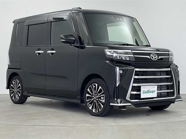ダイハツ タント カスタム RS 鹿児島県 2025(令7)年 0.2万km ブラックマイカメタリック ワンオーナー/スマートキー×2/純正9インチディスプレイオーディオ/バックカメラ/両側パワースライドドア/D/N席シートヒーター/ビルトインETC/純正フロアマット/衝突被害軽減ブレーキ/純正15インチアルミホイール/ハーフレザーシート/前後コーナーセンサー/電子パーキング/保証書/取扱説明書