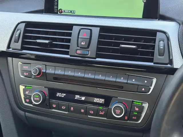 ＢＭＷ ３２０ｉ グランツーリスモ 山梨県 2016(平28)年 1.8万km グレー パノラマサンルーフ/harman/kardon/黒革/純正HDDナビ/バックカメラ/コーナーセンサー/前席シートヒーター/オートライト/HIDヘッドライト/純正19インチAW/電動リアゲート/ETC/スペアキー