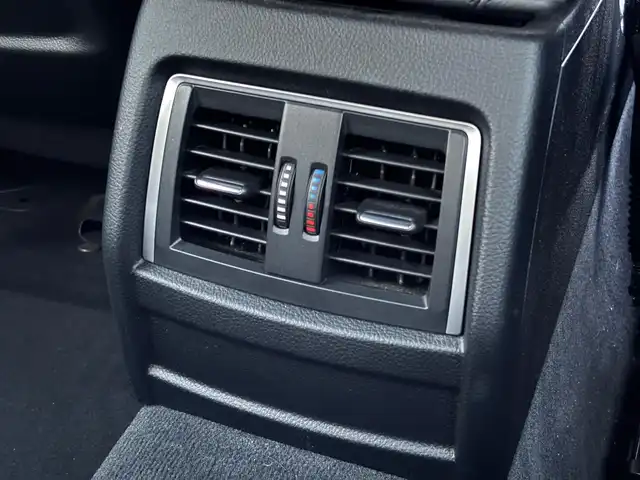 ＢＭＷ ３２０ｉ グランツーリスモ 山梨県 2016(平28)年 1.8万km グレー パノラマサンルーフ/harman/kardon/黒革/純正HDDナビ/バックカメラ/コーナーセンサー/前席シートヒーター/オートライト/HIDヘッドライト/純正19インチAW/電動リアゲート/ETC/スペアキー