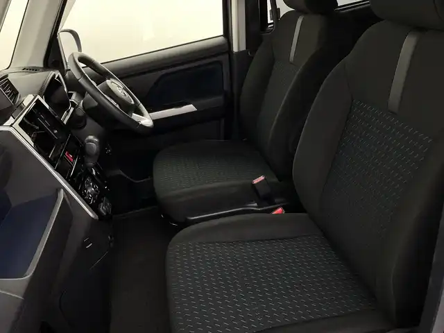 トヨタ ルーミー カスタムG 新潟県 2021(令3)年 2.5万km クールバイオレットクリスタルシャイン ４WD/スマートアシスト/両側パワースライドドア/レーダークルーズコントロール/HIDオートライト/純正14インチアルミホイール付/アイドリングストップ/電動格納ミラー/電動パーキングブレーキ/オートブレーキホールド/スペアキー/スマートキー