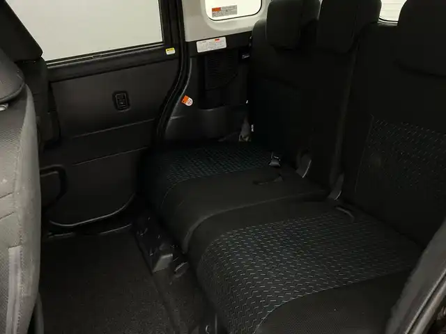 トヨタ ルーミー カスタムG 新潟県 2021(令3)年 2.5万km クールバイオレットクリスタルシャイン ４WD/スマートアシスト/両側パワースライドドア/レーダークルーズコントロール/HIDオートライト/純正14インチアルミホイール付/アイドリングストップ/電動格納ミラー/電動パーキングブレーキ/オートブレーキホールド/スペアキー/スマートキー