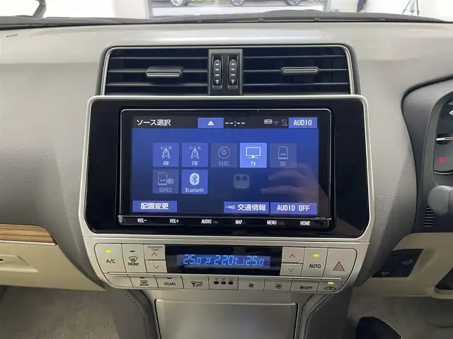 トヨタ ランドクルーザー プラド TX Lパッケージ 宮城県 2023(令5)年 1.1万km ブラック ワンオーナー//4WD//寒冷地仕様//サンルーフ//ベージュレザーシート//純正オプションエアロ//純正オプションTコネクトナビ/・フルセグ/Bluetooth//前席パワーシート//前席シートヒーター//前席エアーシート//トヨタセーフティーセンス/・プリクラッシュセーフティー/・レーンディパーチャーアラート/・パーキングサポートブレーキ/・ロードサインアシスト/・ブラインドスポットモニター/・アダプティブクルーズコントロール//前後コーナーセンサー//純正19インチアルミホイール//純正LEDヘッドライト//フォグランプ//ウッドコンビステアリング//ビルトインETC2.0//サイド＆カーテンエアバッグ//保証書