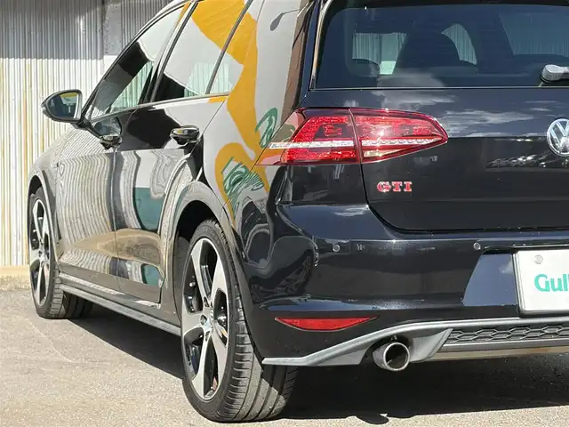 フォルクスワーゲン ゴルフ ＧＴＩ 三重県 2013(平25)年 11万km 黒 ドライバーアシストアシストシステム/　・プリクラッシュブレーキシステム(低速域追突回避・低減ブレーキシステム)/　・レーンキープアシストシステム/　・アダプティブクルーズコントロール/　・パークディスタンスコントロール/純正ナビ/　・Bluetooth/　・フルセグＴＶ　/　・ＤＶＤ/CD再生/　・ＳＤ/スマートキー/プッシュスタート/パドルシフト/アイドリングストップ/HIDヘッドライト/LEDフォグライト/リアフォグライト/オートライト/革巻きステアリング/ステアリングスイッチ/ビルトインETC(DSRC)/ドライブレコーダー/電子パーキングブレーキ/オートブレーキホールド/電動格納ミラー/ウィンカーミラー/プライバシーガラス/フロアマット/サイド/カーテン/ニーエアバック/横滑り防止機能